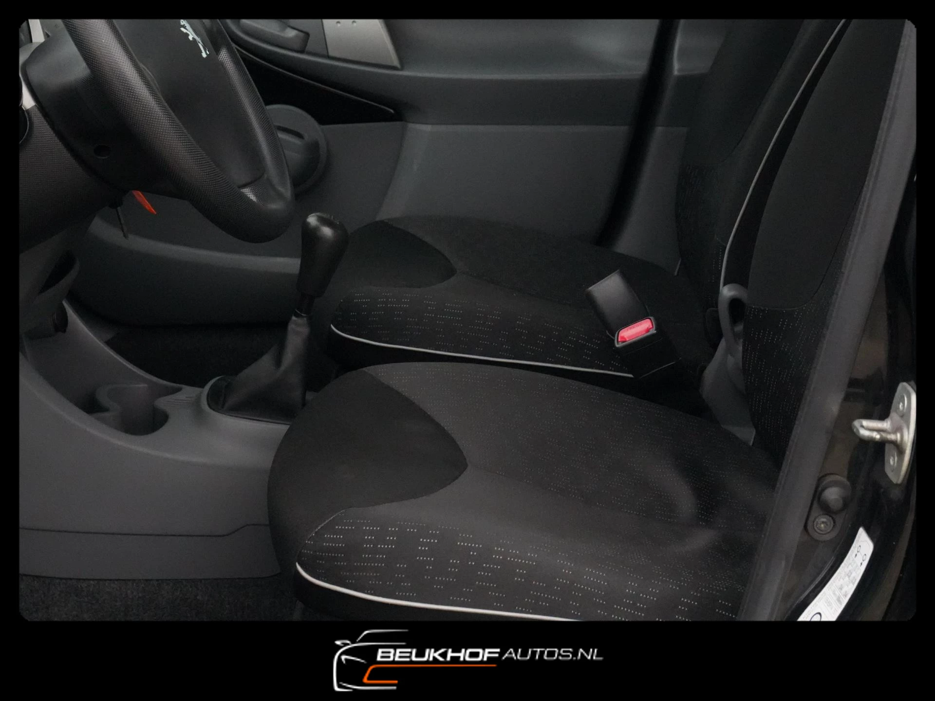 Hoofdafbeelding Peugeot 107