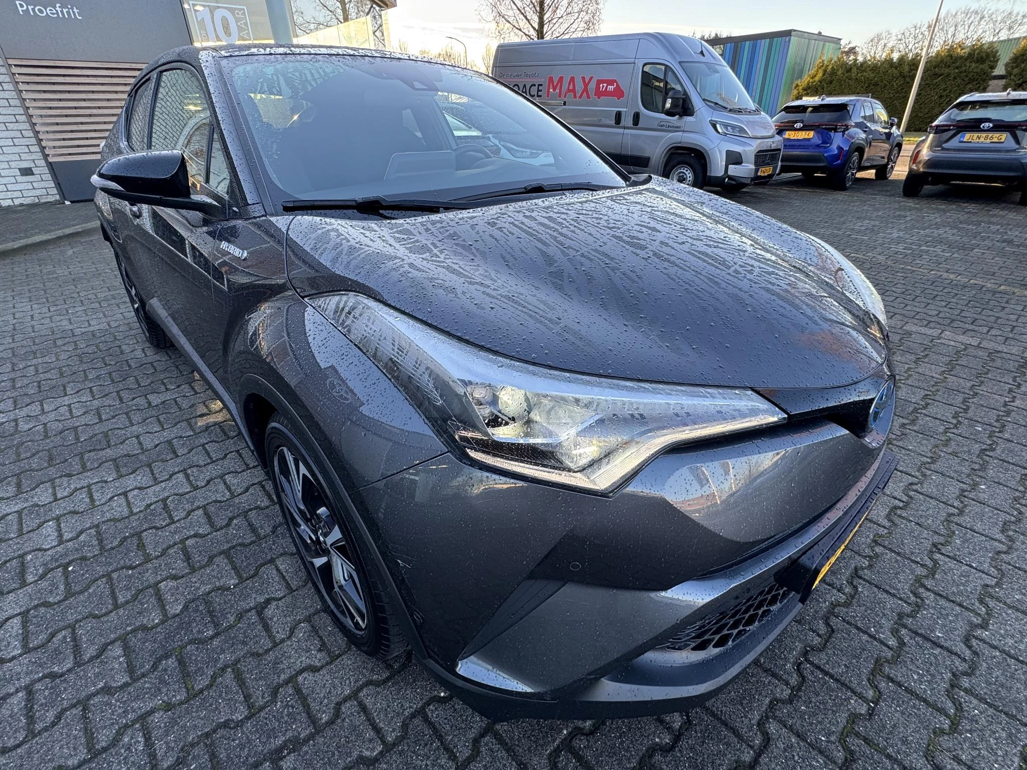 Hoofdafbeelding Toyota C-HR