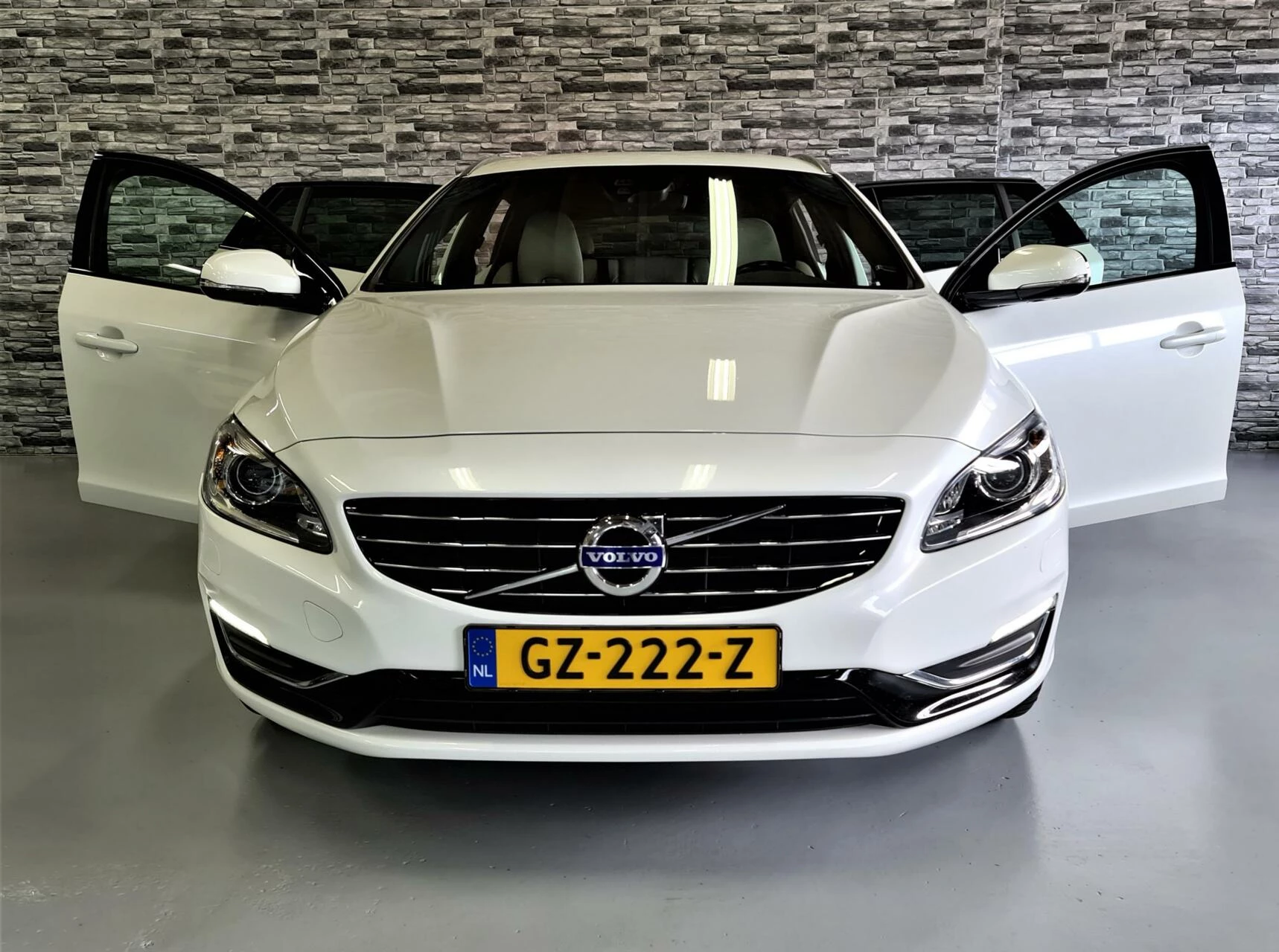 Hoofdafbeelding Volvo V60