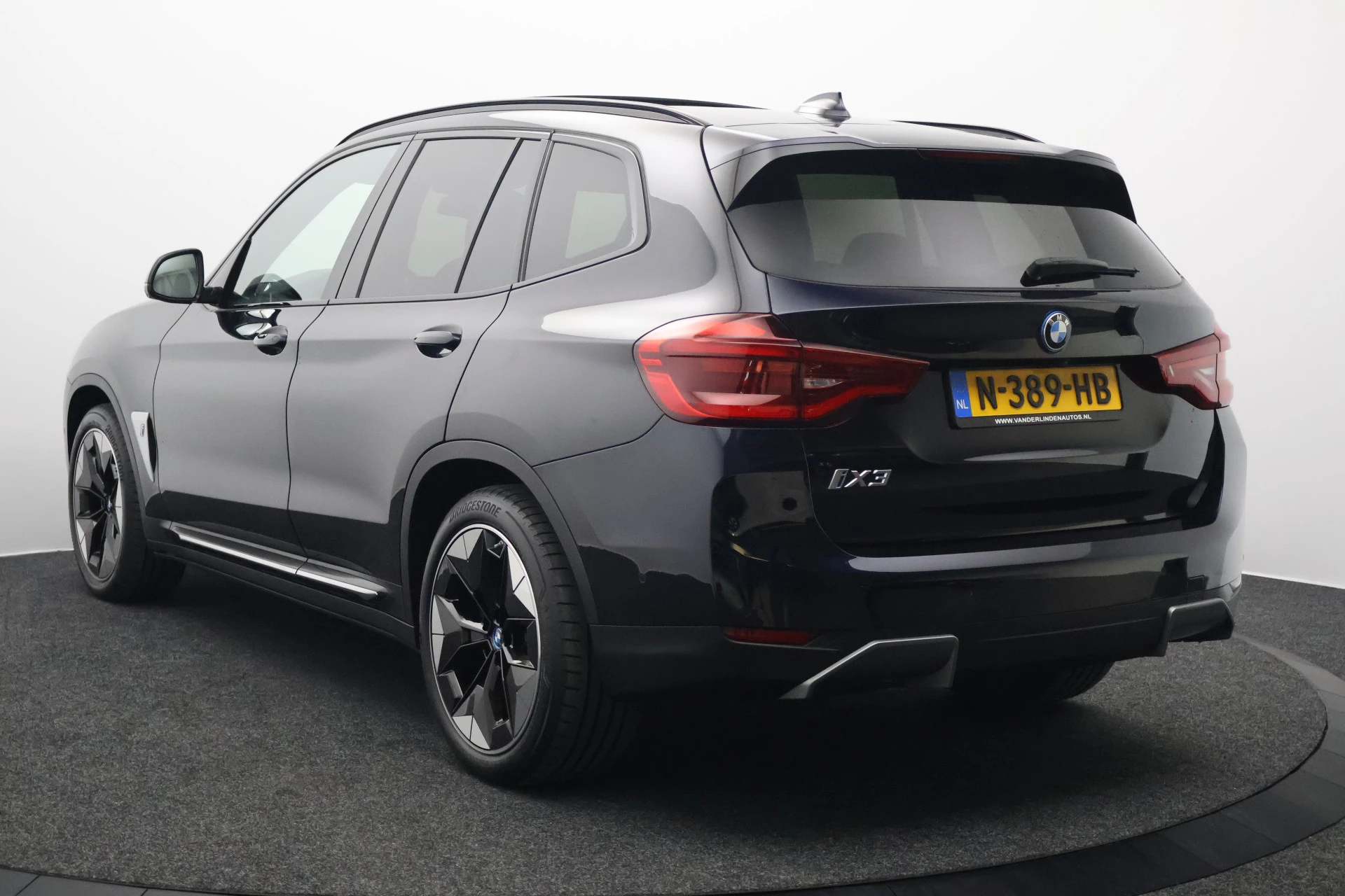 Hoofdafbeelding BMW iX3