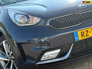 Hoofdafbeelding Kia Niro Kia Niro 1.6 GDi Hybrid ExecutiveLine | Gravity Blue | Schuifdak/Trekhaak/Carplay/CAM - Chique & Zuinig!