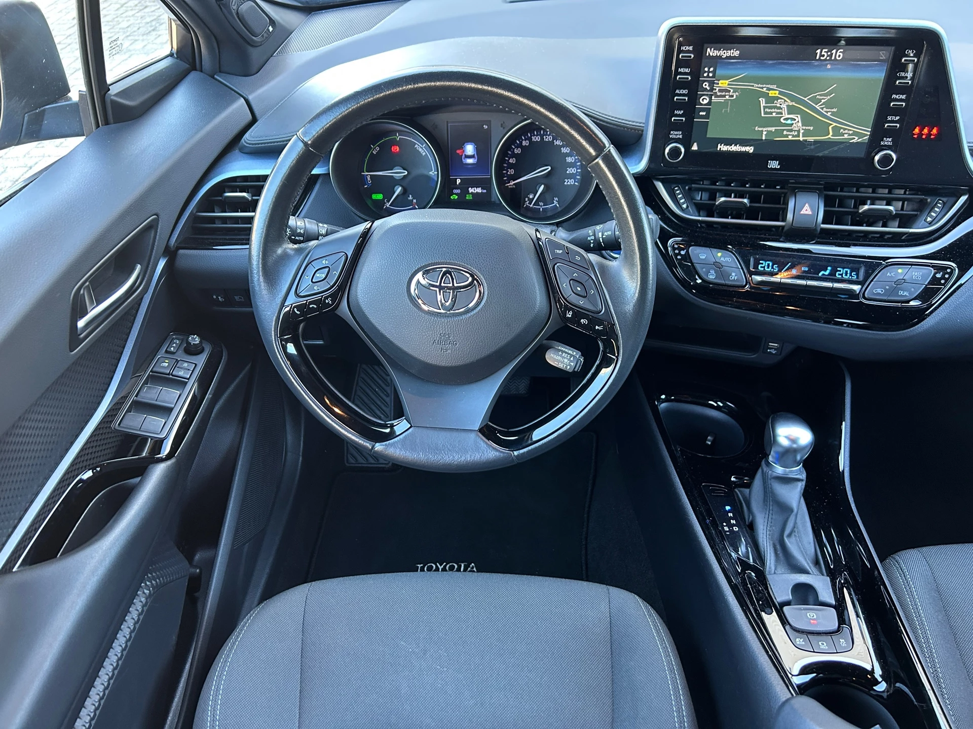 Hoofdafbeelding Toyota C-HR