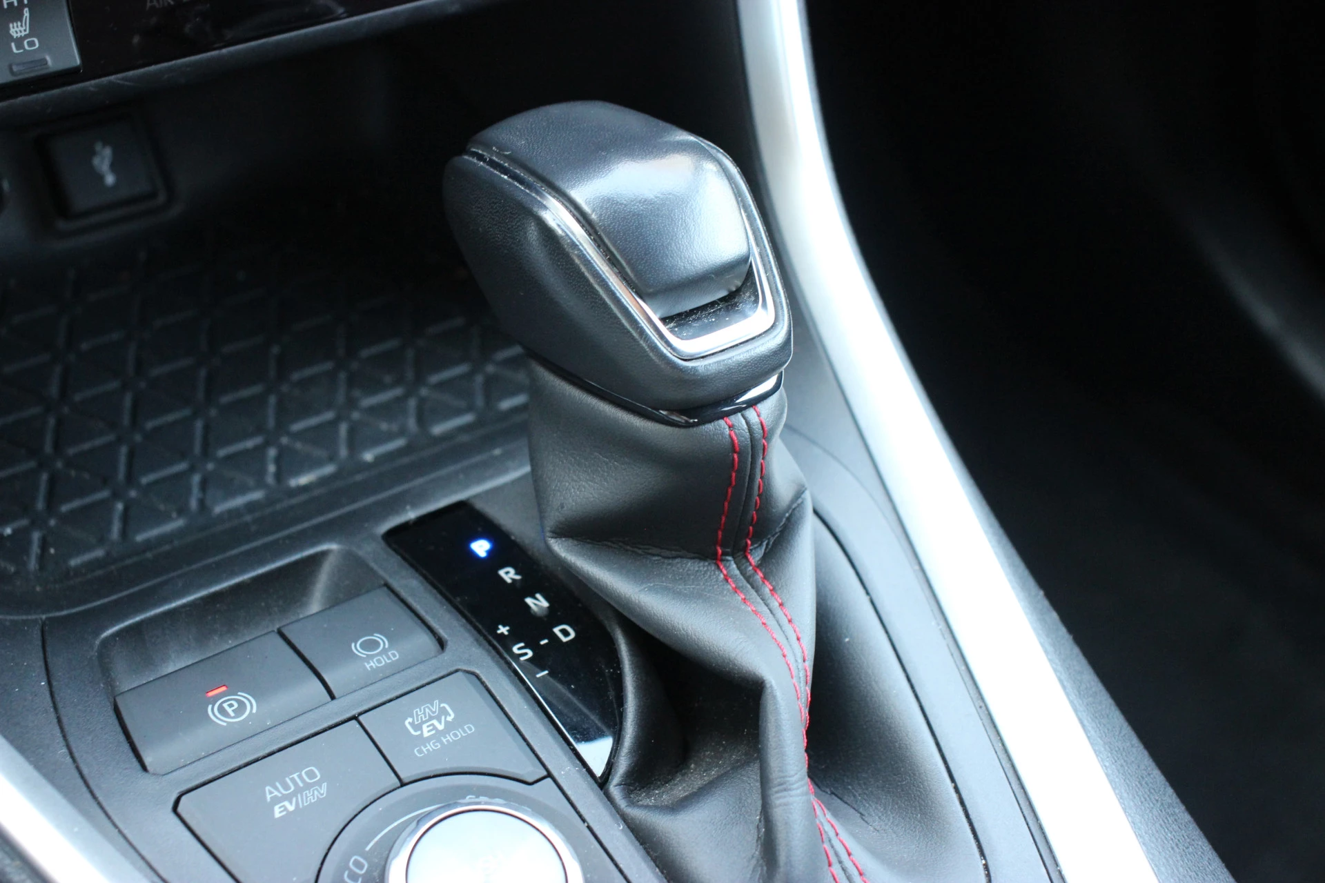 Hoofdafbeelding Suzuki Across