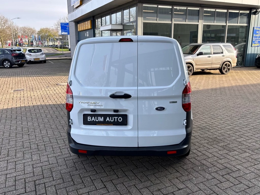 Hoofdafbeelding Ford Transit Courier