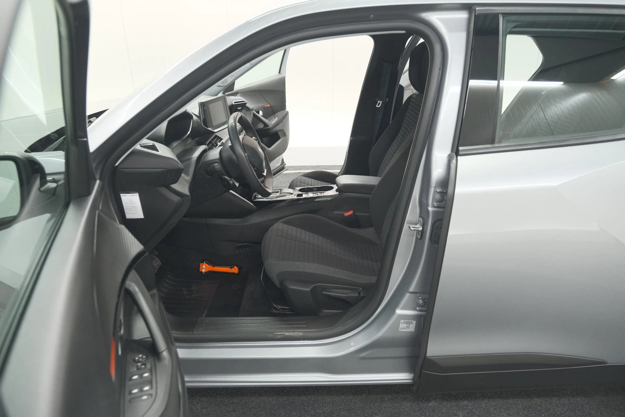 Hoofdafbeelding Peugeot e-2008