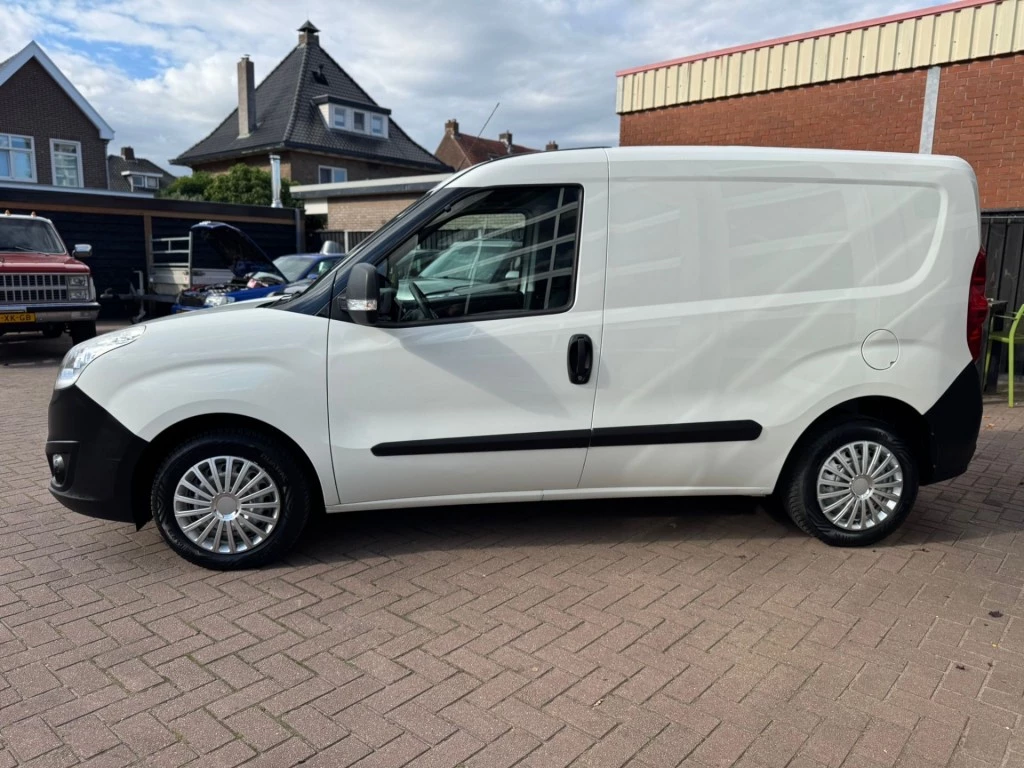 Hoofdafbeelding Opel Combo
