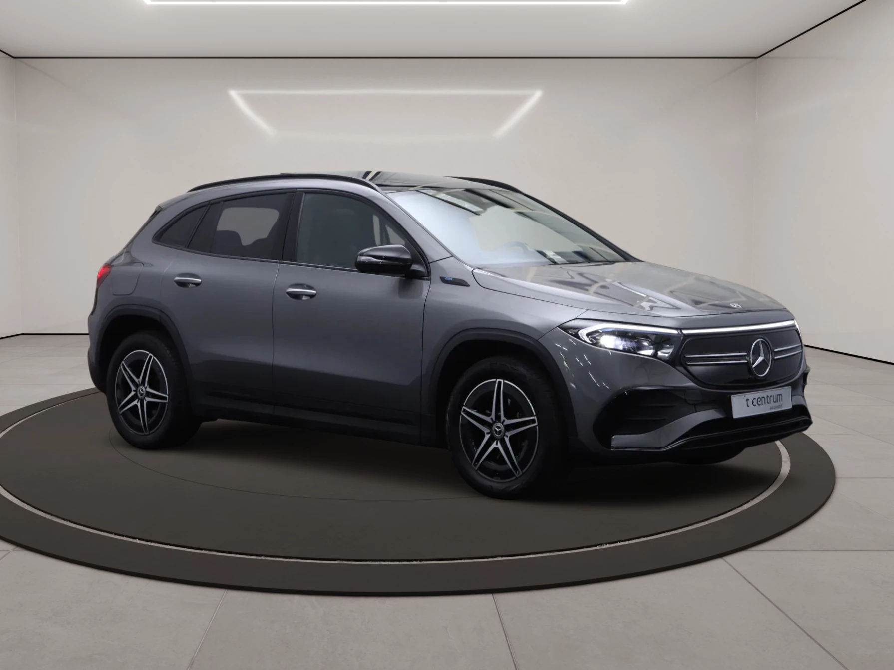 Hoofdafbeelding Mercedes-Benz EQA