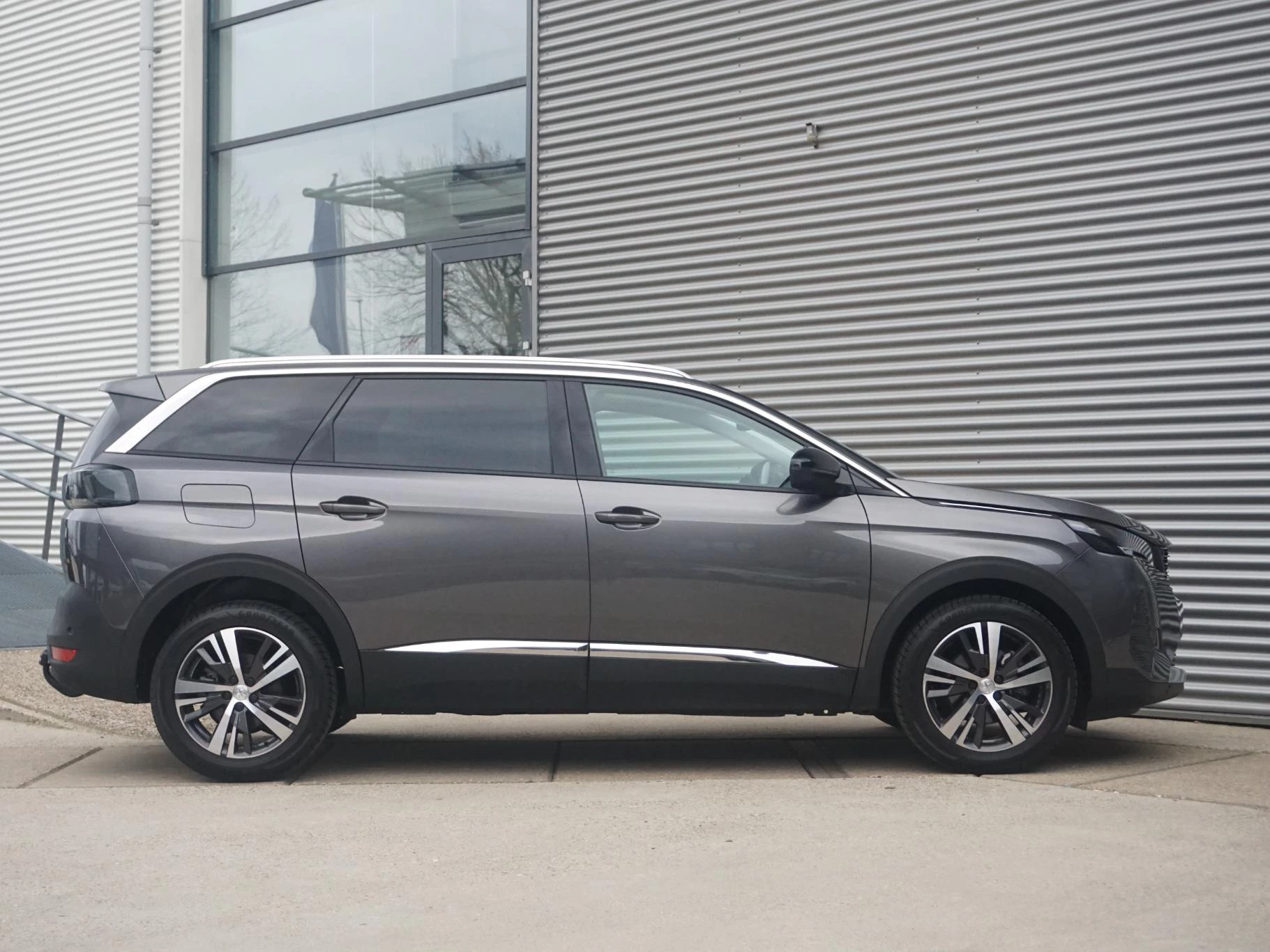 Hoofdafbeelding Peugeot 5008