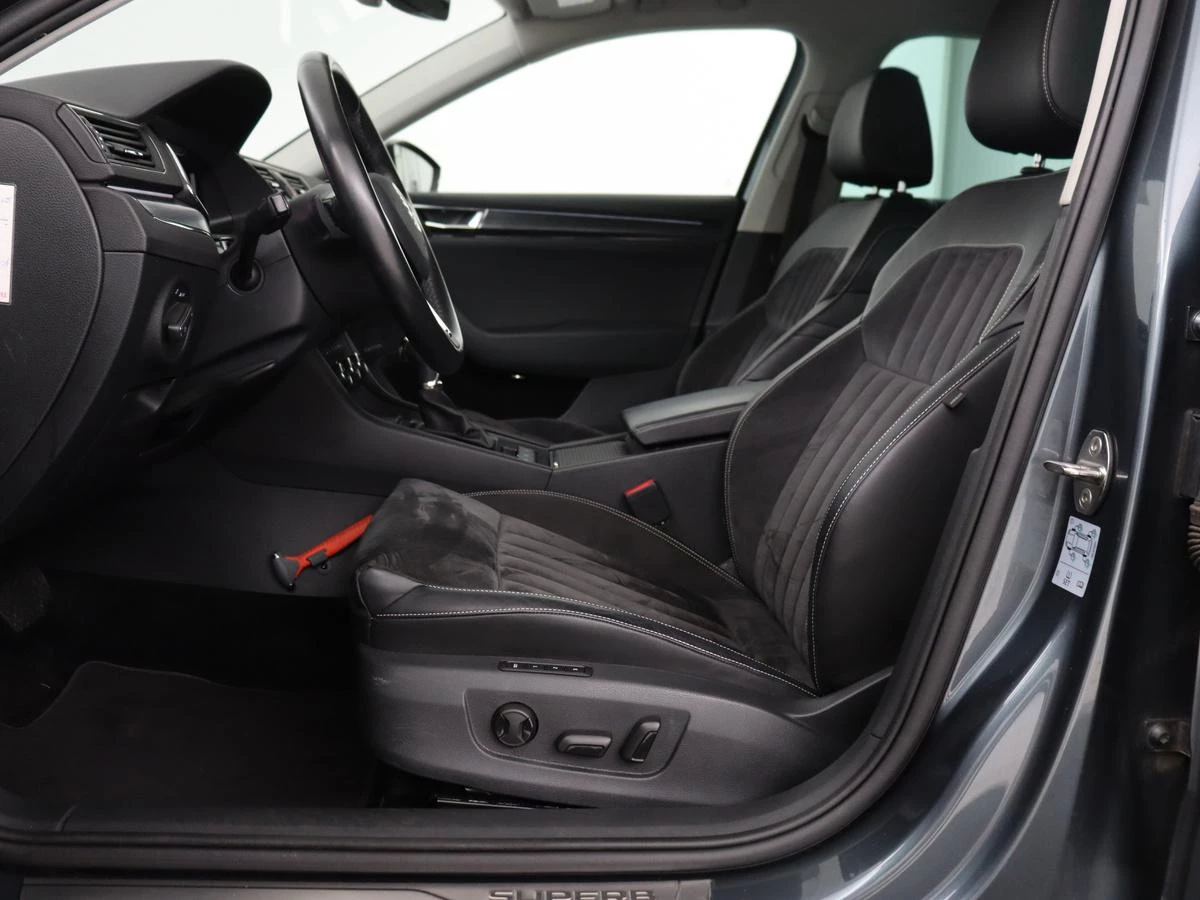 Hoofdafbeelding Škoda Superb