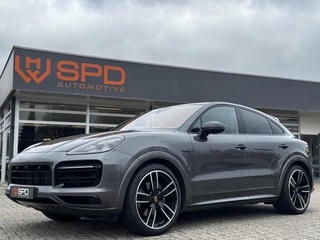 Hoofdafbeelding Porsche Cayenne Porsche Cayenne Coupé 3.0 E-Hybrid|Matrix|Pano|lucht|HUD|22
