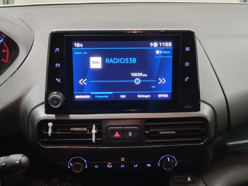 Hoofdafbeelding Peugeot Partner