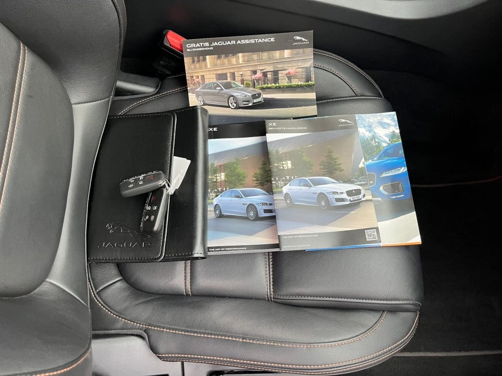 Hoofdafbeelding Jaguar XE