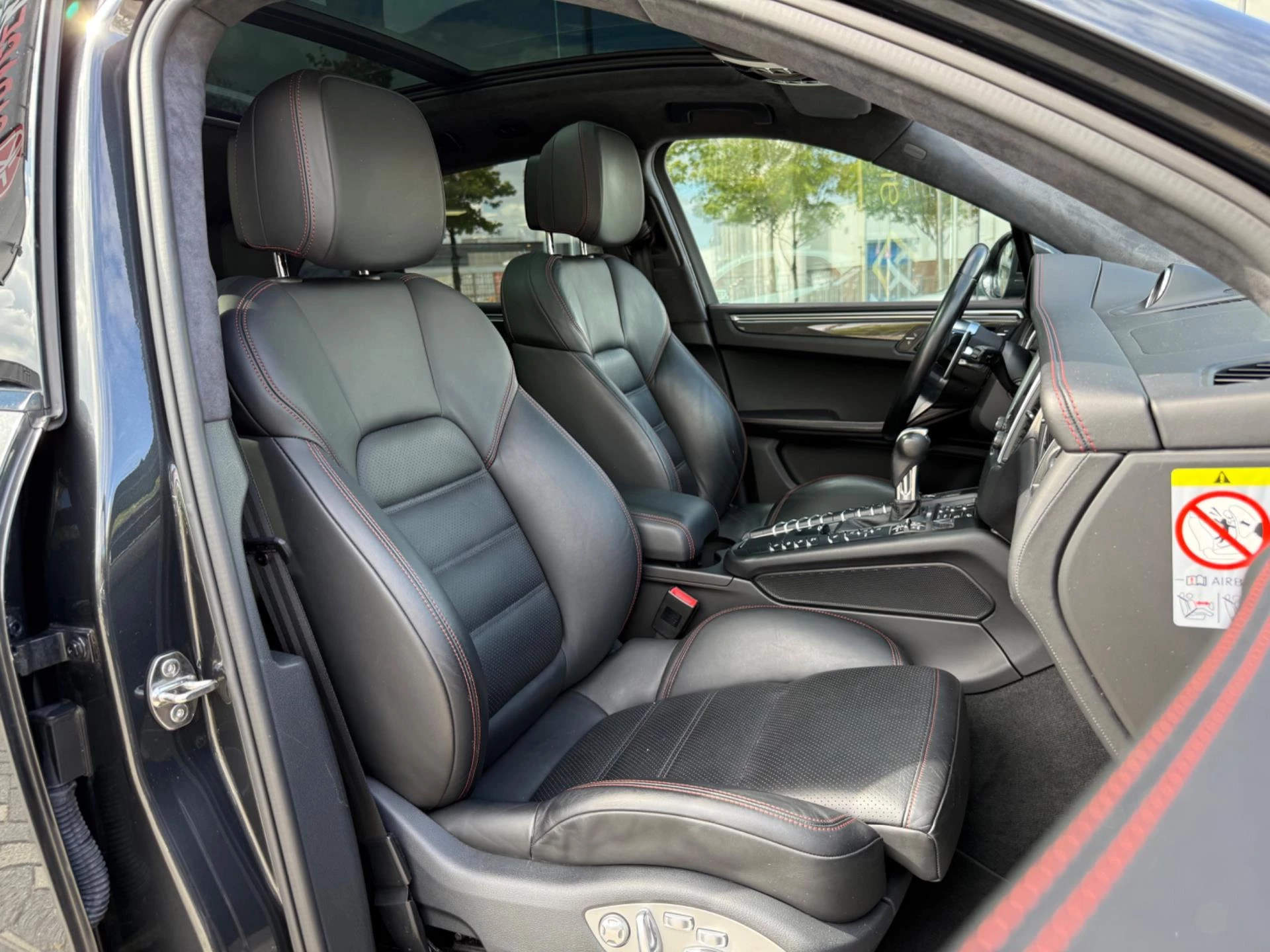 Hoofdafbeelding Porsche Macan