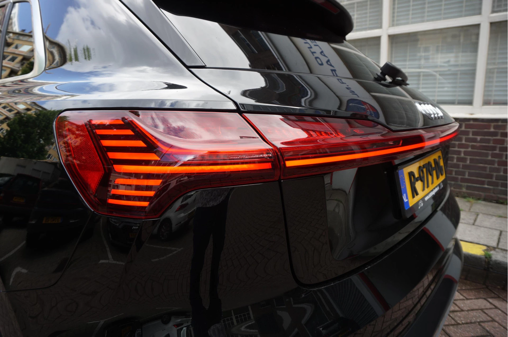 Hoofdafbeelding Audi e-tron