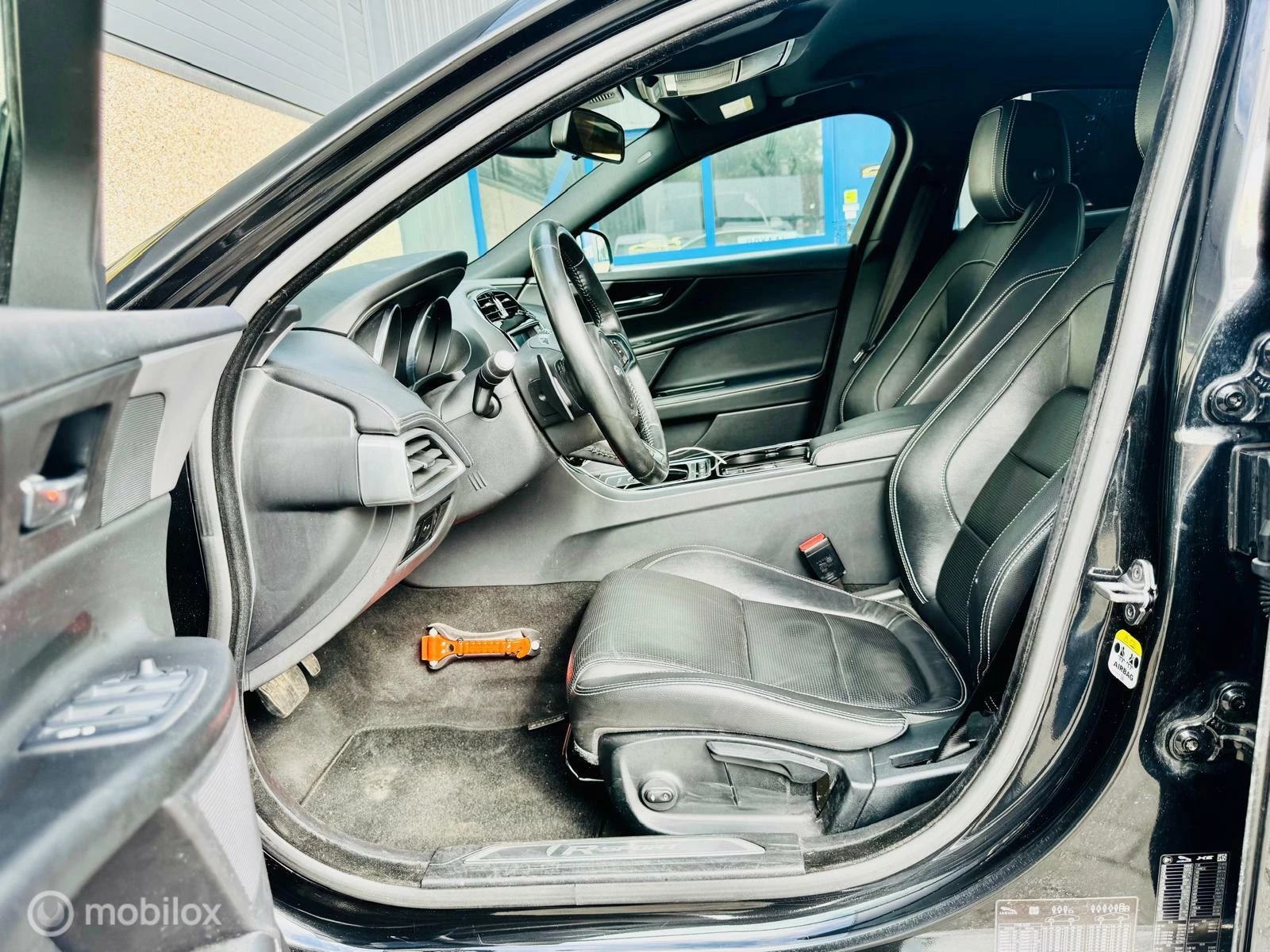 Hoofdafbeelding Jaguar XE