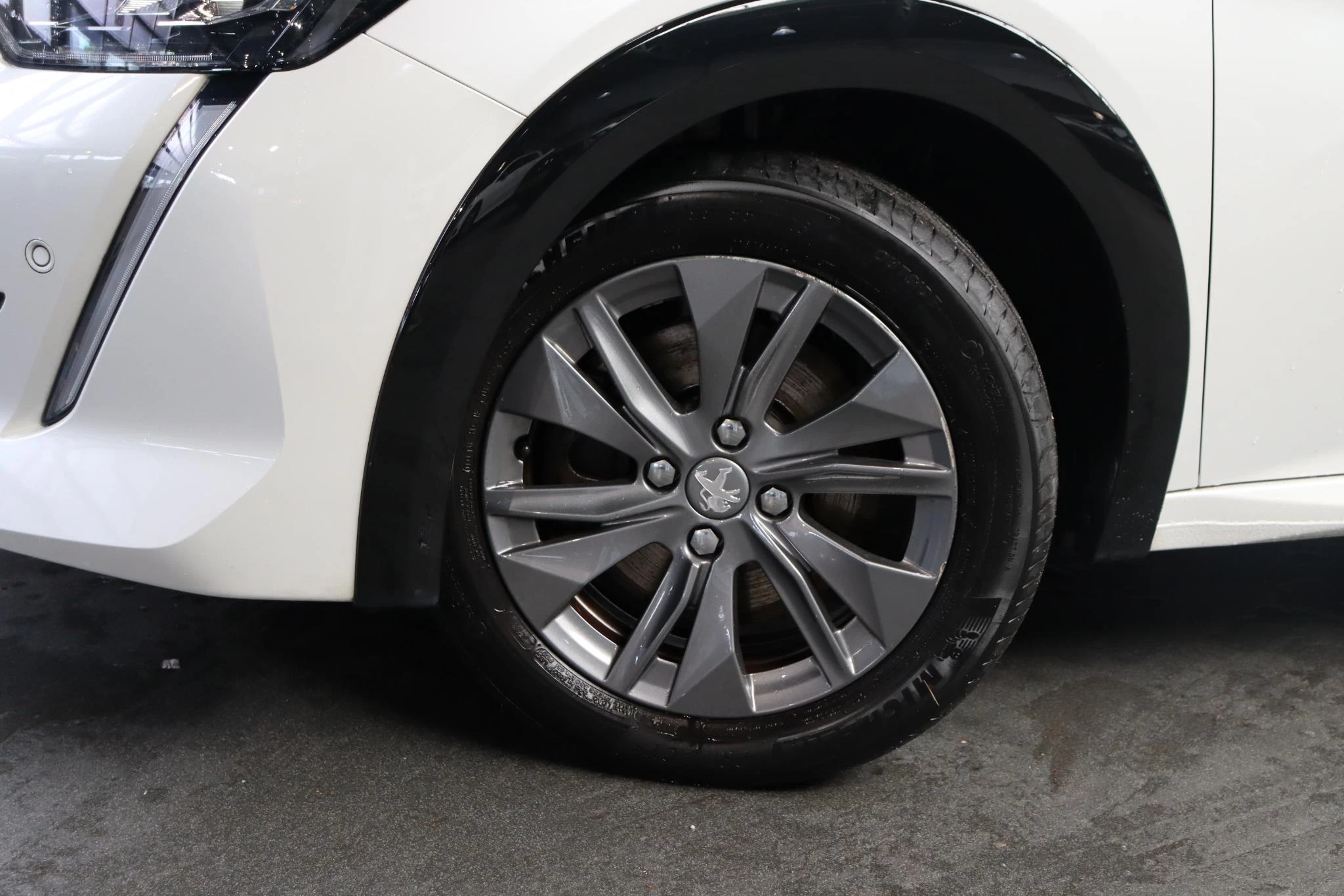 Hoofdafbeelding Peugeot e-208