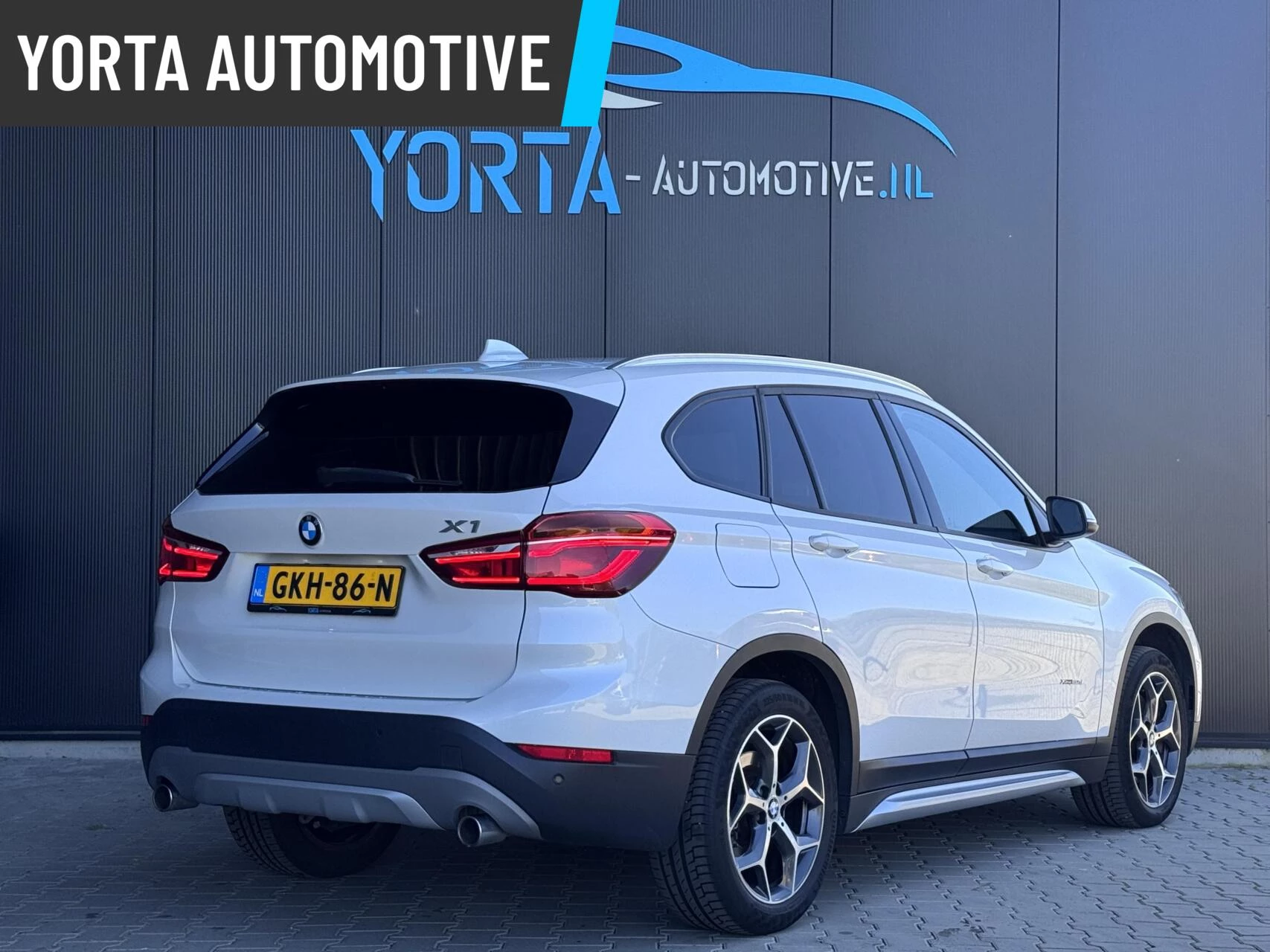Hoofdafbeelding BMW X1