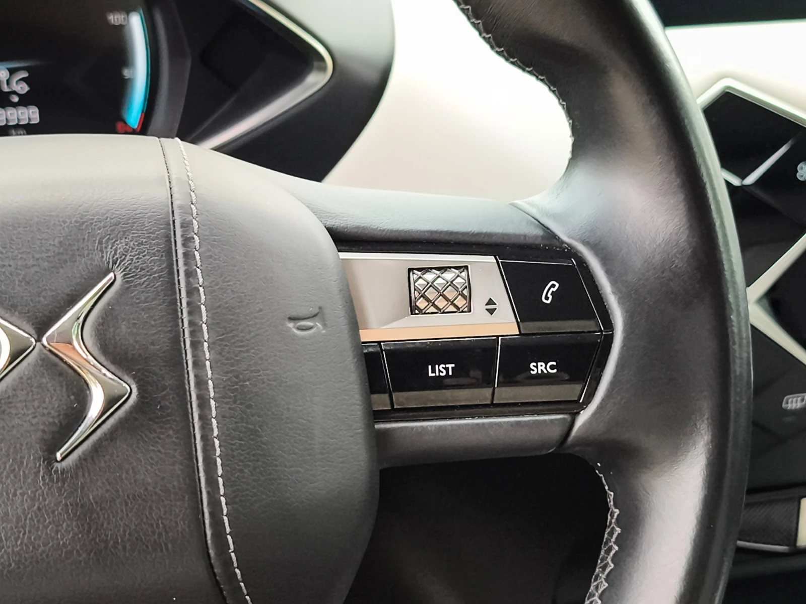 Hoofdafbeelding DS DS 3