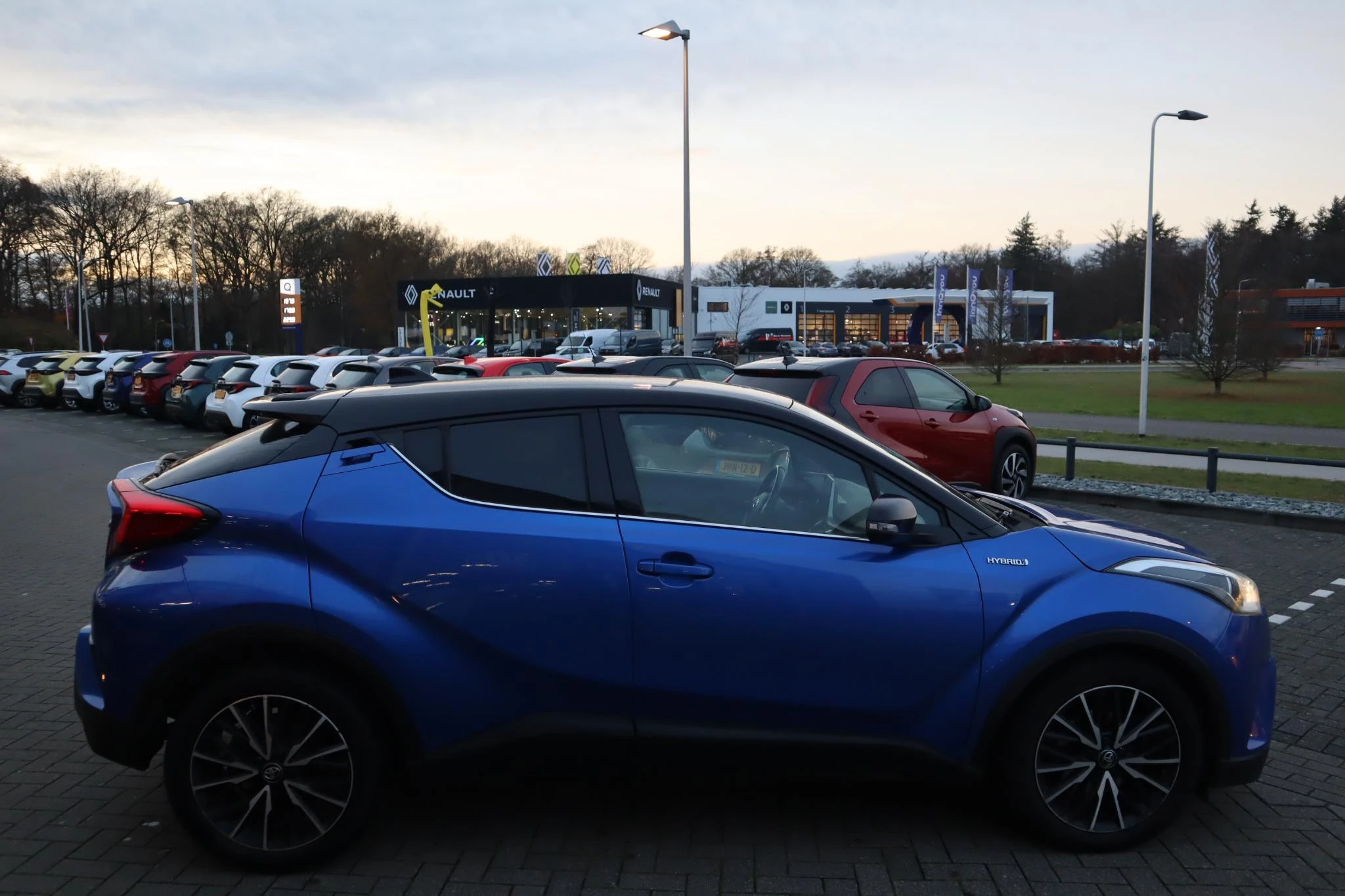 Hoofdafbeelding Toyota C-HR