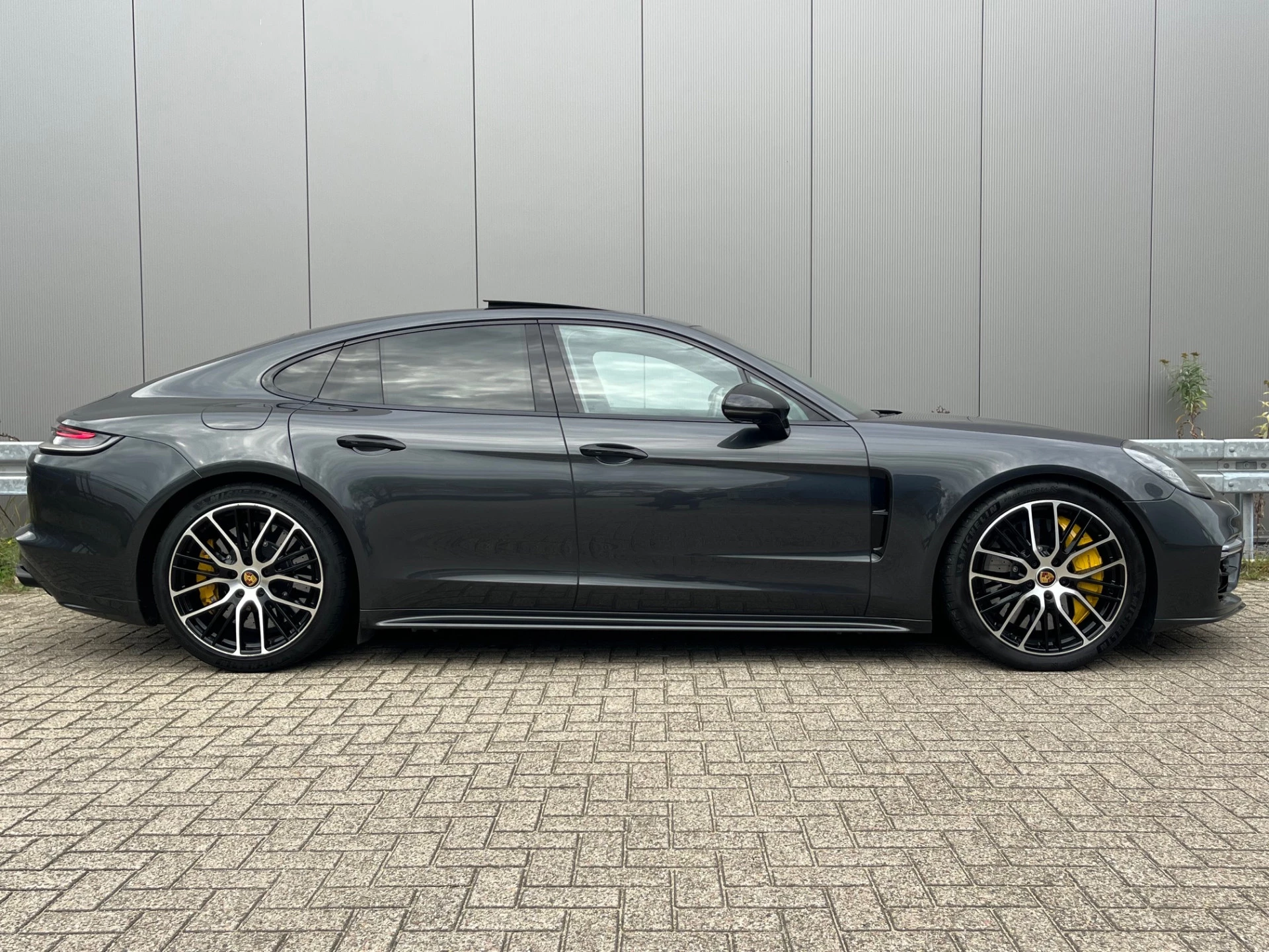 Hoofdafbeelding Porsche Panamera