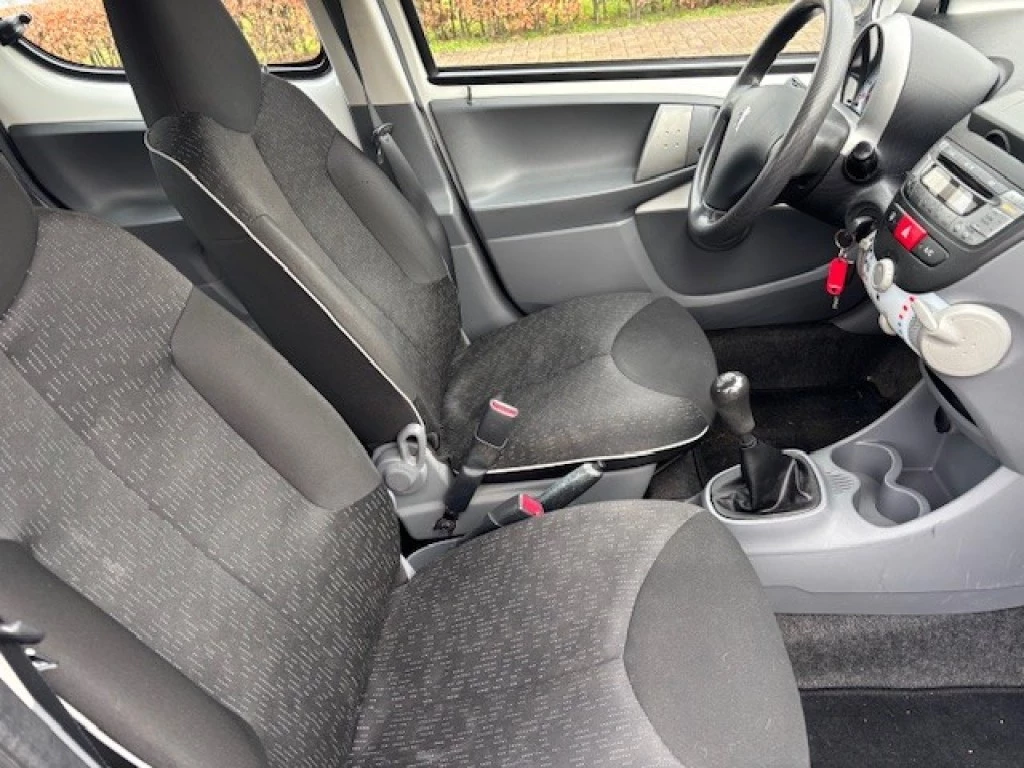 Hoofdafbeelding Peugeot 107