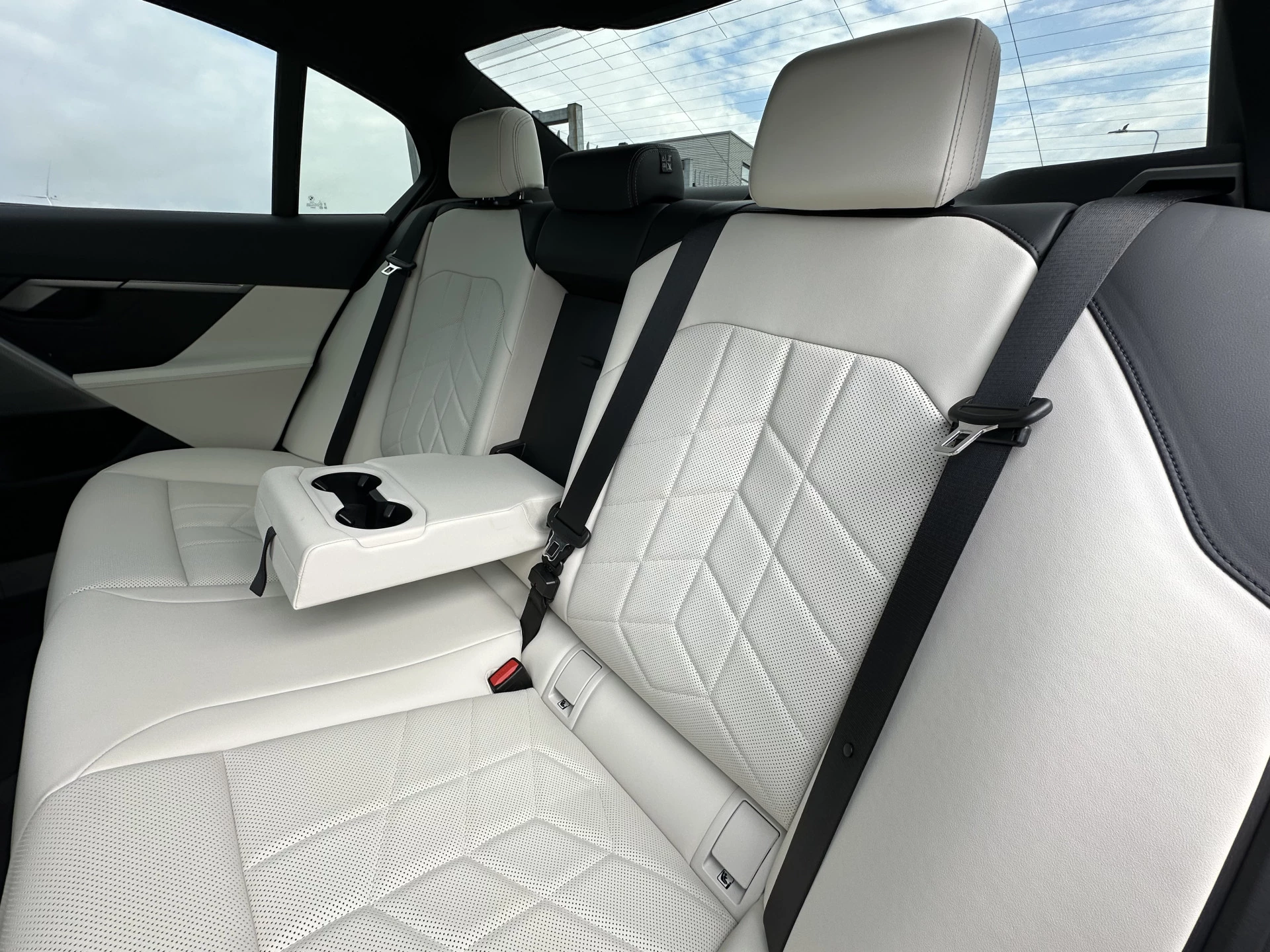 Hoofdafbeelding BMW i5