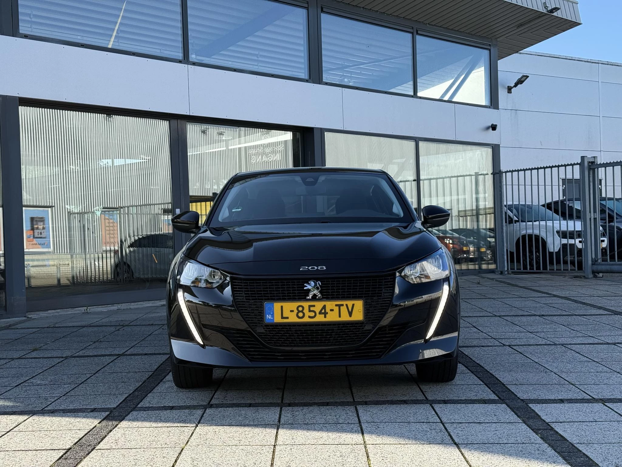 Hoofdafbeelding Peugeot e-208