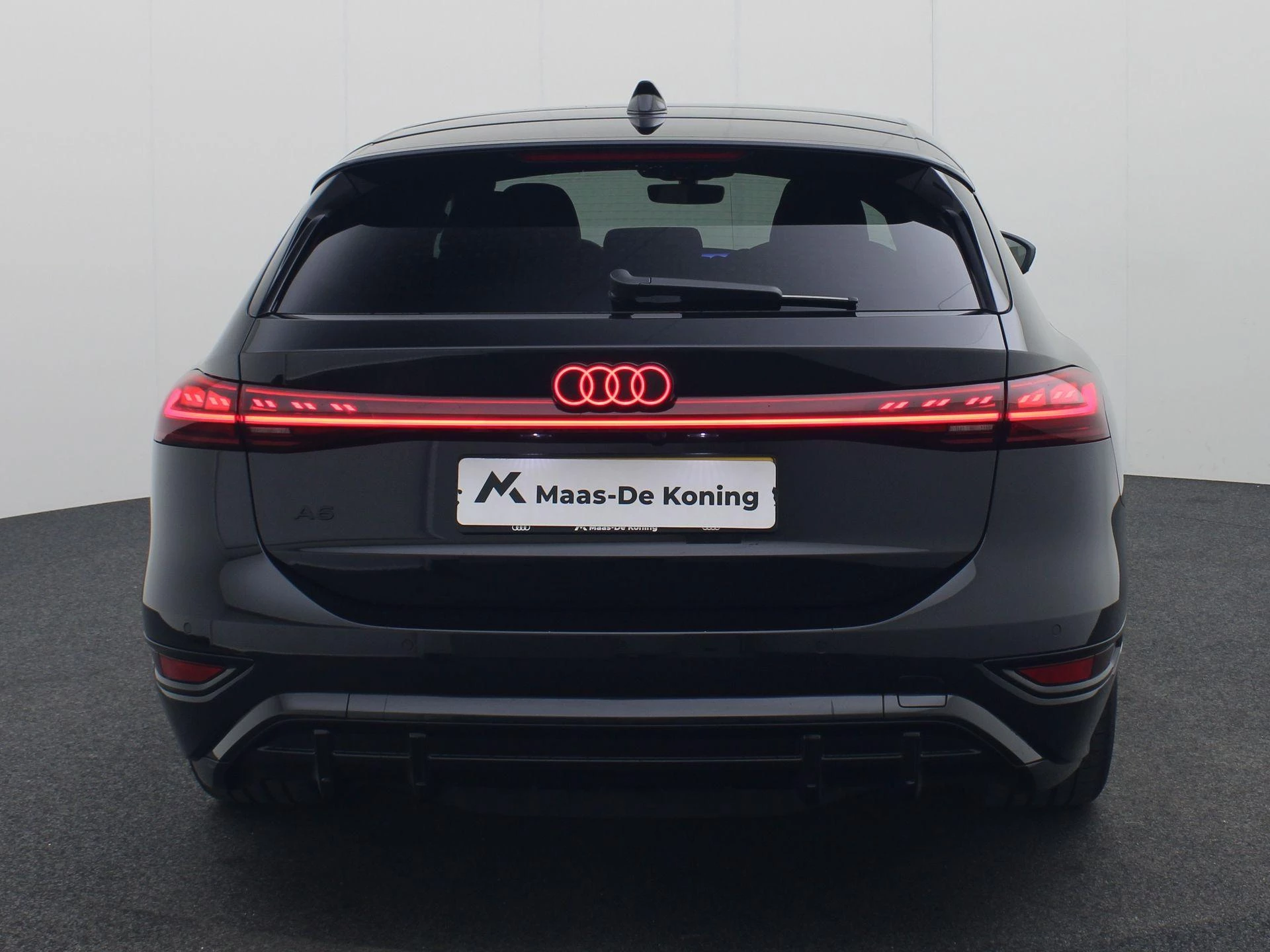 Hoofdafbeelding Audi A6 Avant e-tron