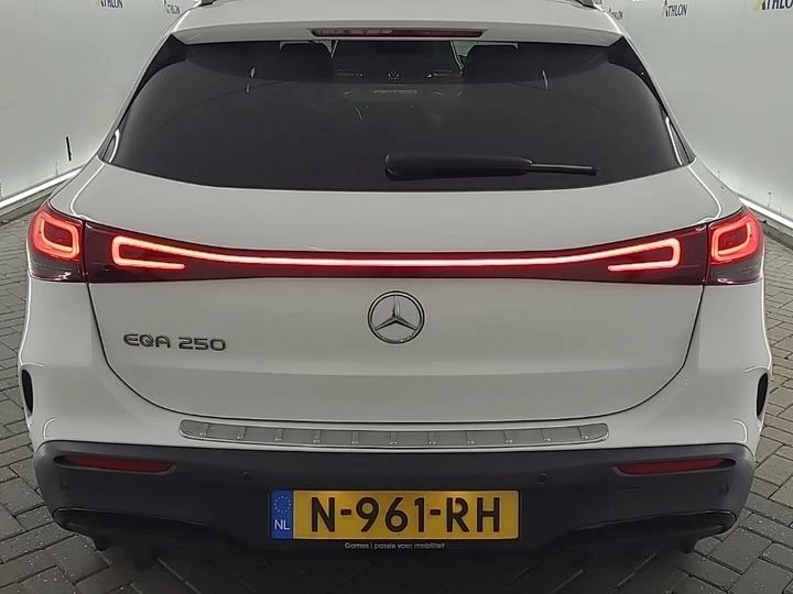 Hoofdafbeelding Mercedes-Benz EQA