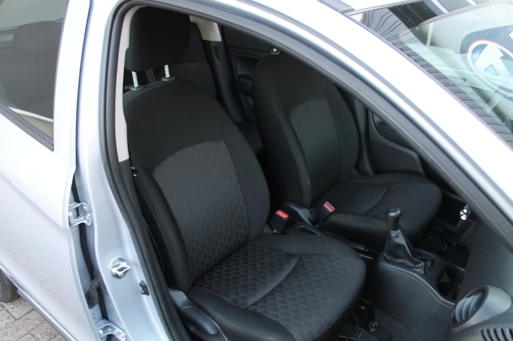 Hoofdafbeelding Mitsubishi Space Star