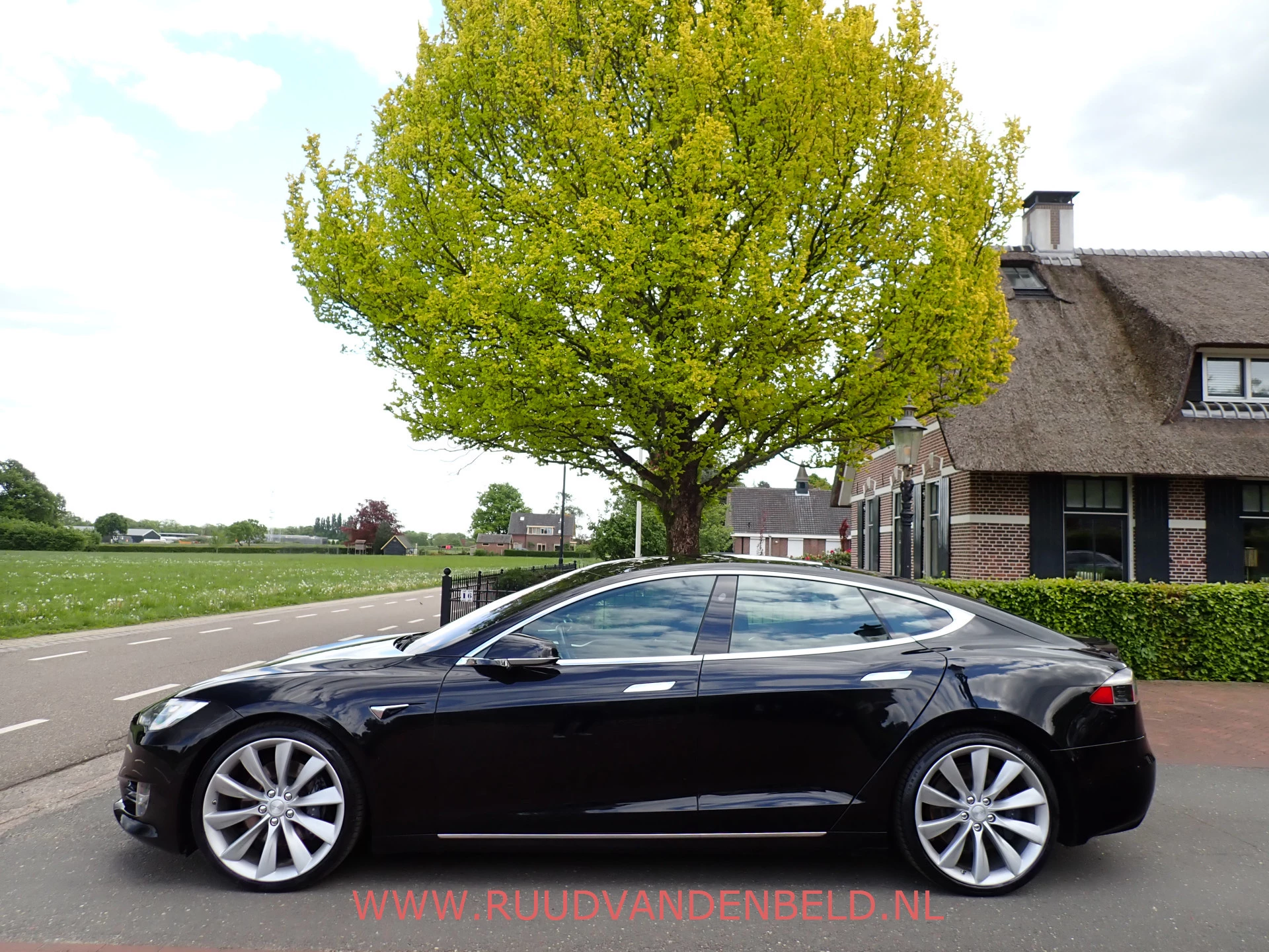 Hoofdafbeelding Tesla Model S