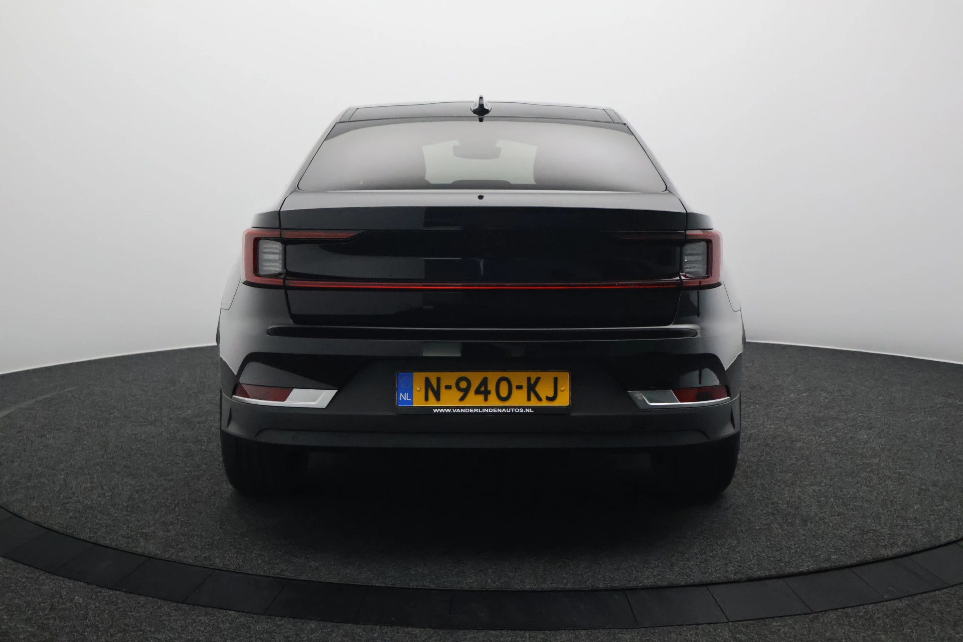 Hoofdafbeelding Polestar 2