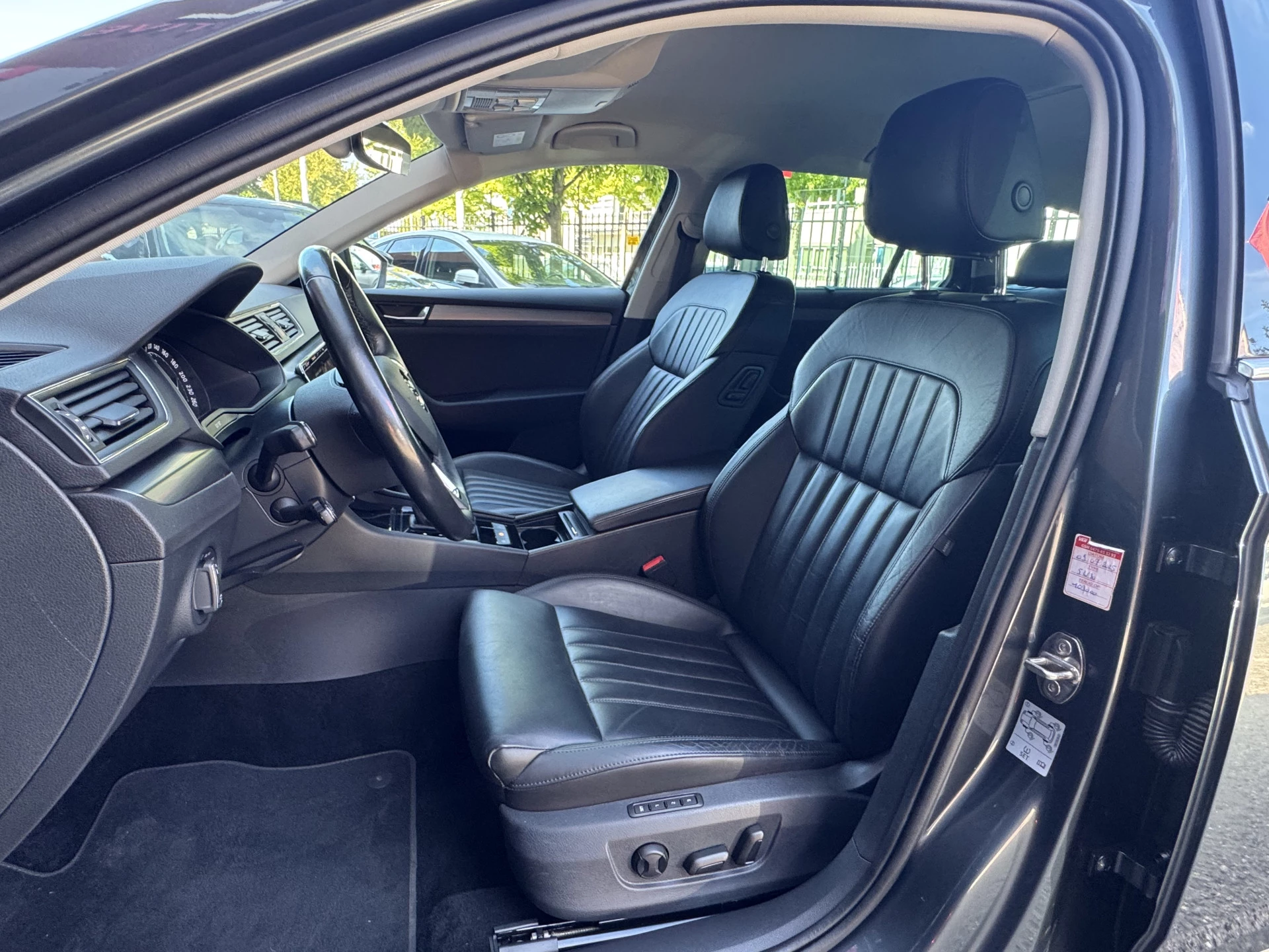 Hoofdafbeelding Škoda Superb