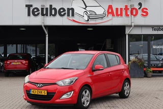 Hoofdafbeelding Hyundai i20 Hyundai i20 1.2i i-Motion Airco, Elektrische ramen, Radio cd speler