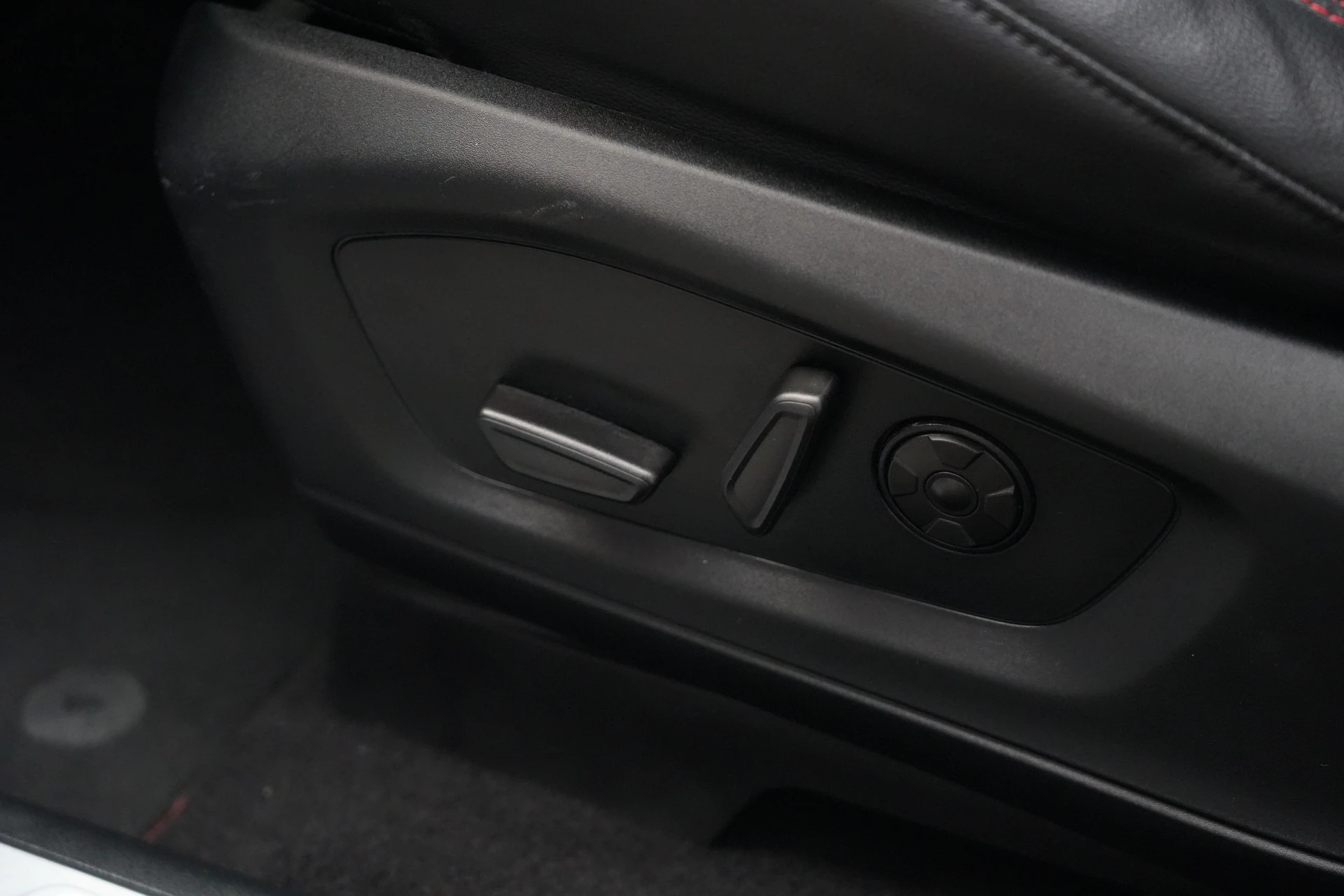 Hoofdafbeelding Ford Explorer