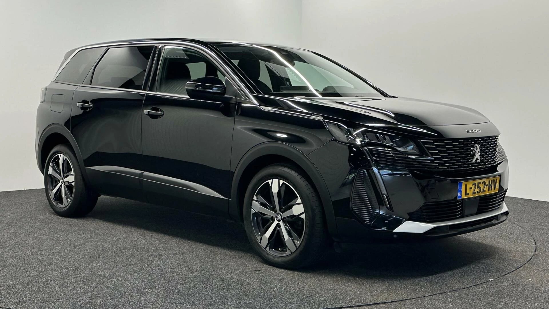 Hoofdafbeelding Peugeot 5008