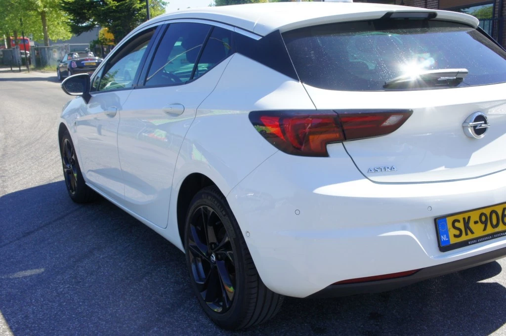 Hoofdafbeelding Opel Astra