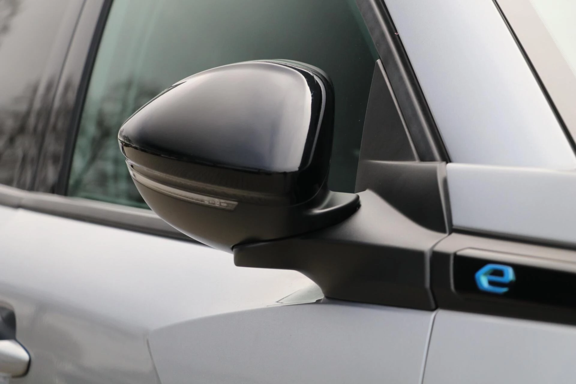 Hoofdafbeelding Peugeot e-2008