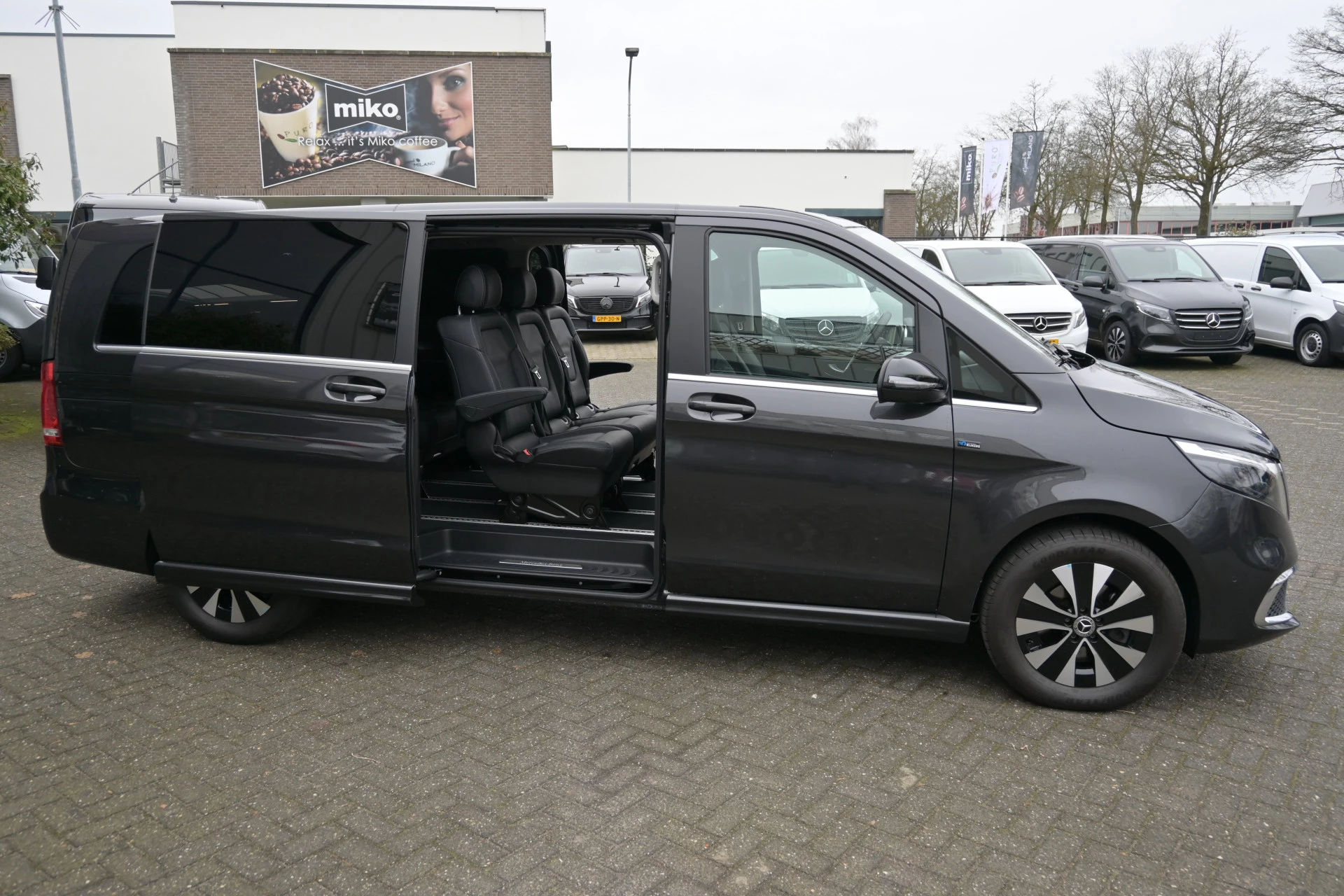 Hoofdafbeelding Mercedes-Benz EQV