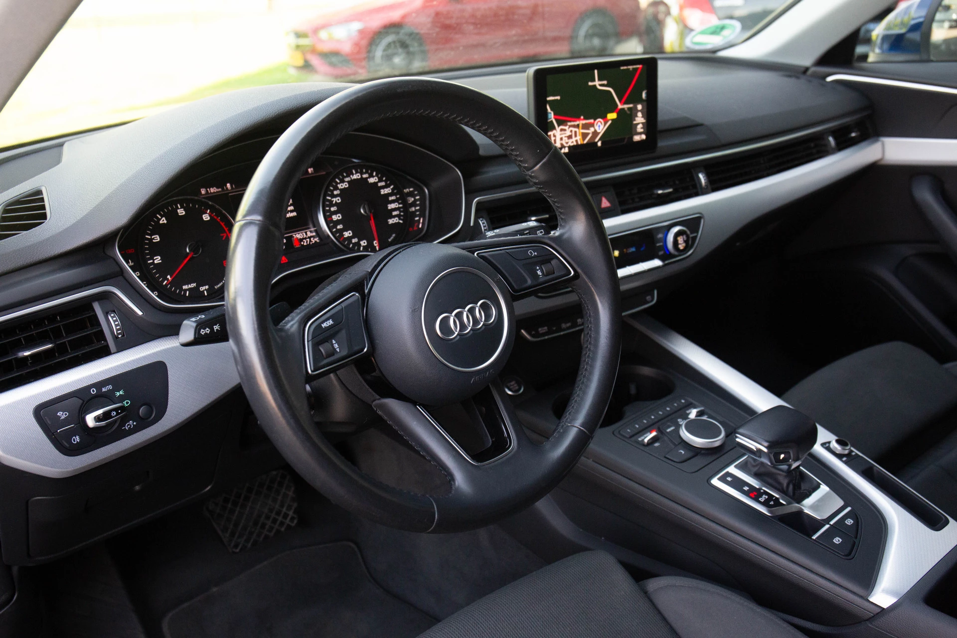 Hoofdafbeelding Audi A4
