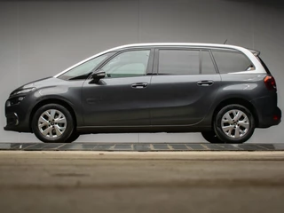 Hoofdafbeelding Citroën Grand C4 Picasso Citroen Grand C4 Picasso 1.2 PureTech Business 7P.(APPLE CARPLAY,NAVI,LED,CRUISE,CLIMATE,CAMERA,GETINT,TREKHAAK,NETTESTAAT)
