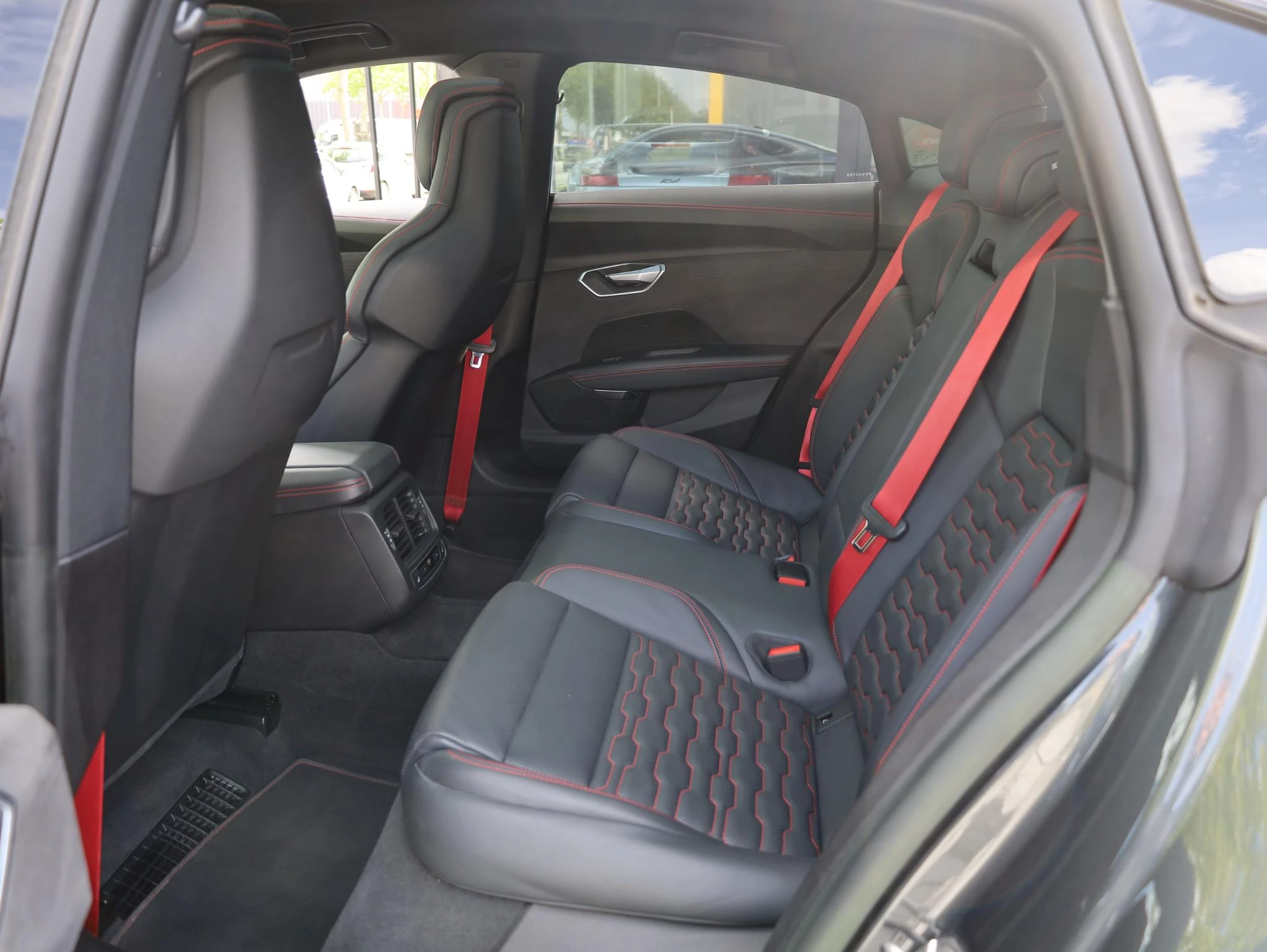 Hoofdafbeelding Audi e-tron GT