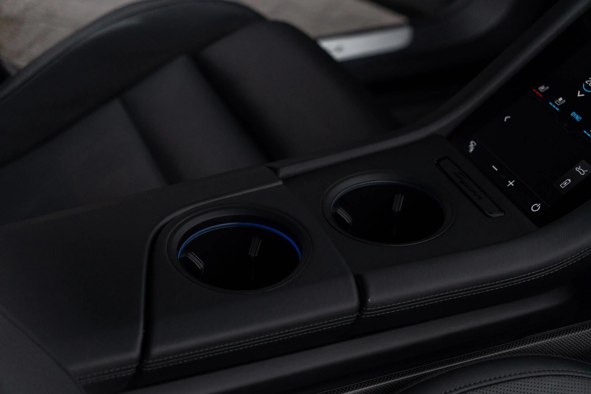 Hoofdafbeelding Porsche Taycan