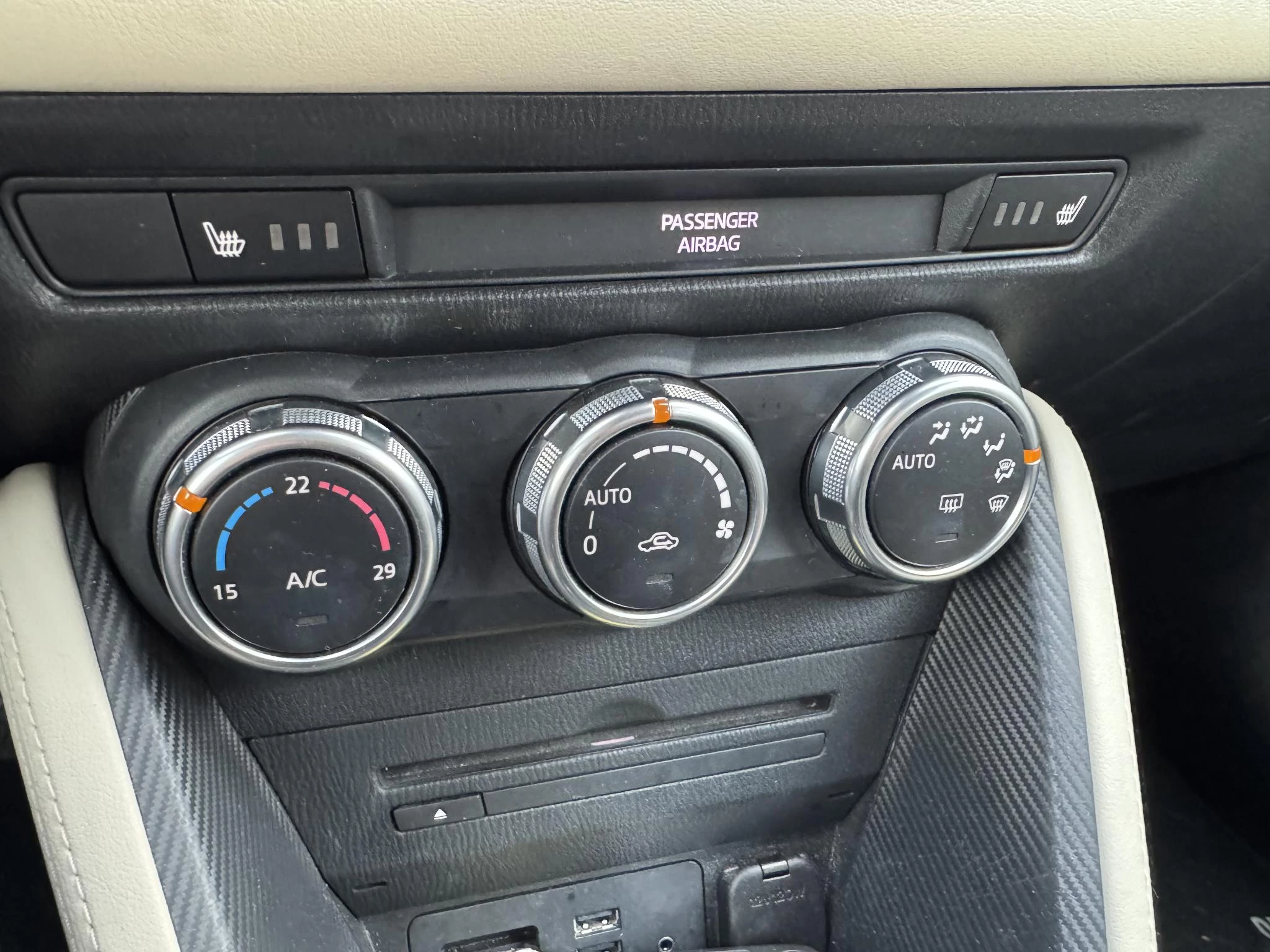 Hoofdafbeelding Mazda 2