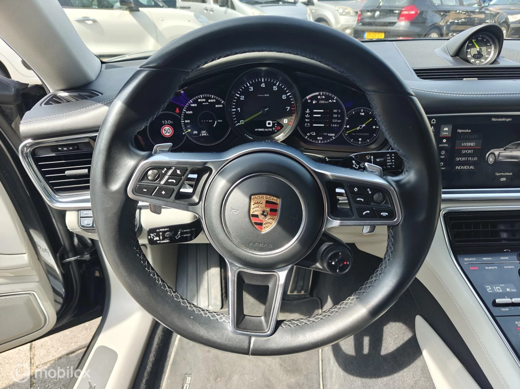 Hoofdafbeelding Porsche Panamera