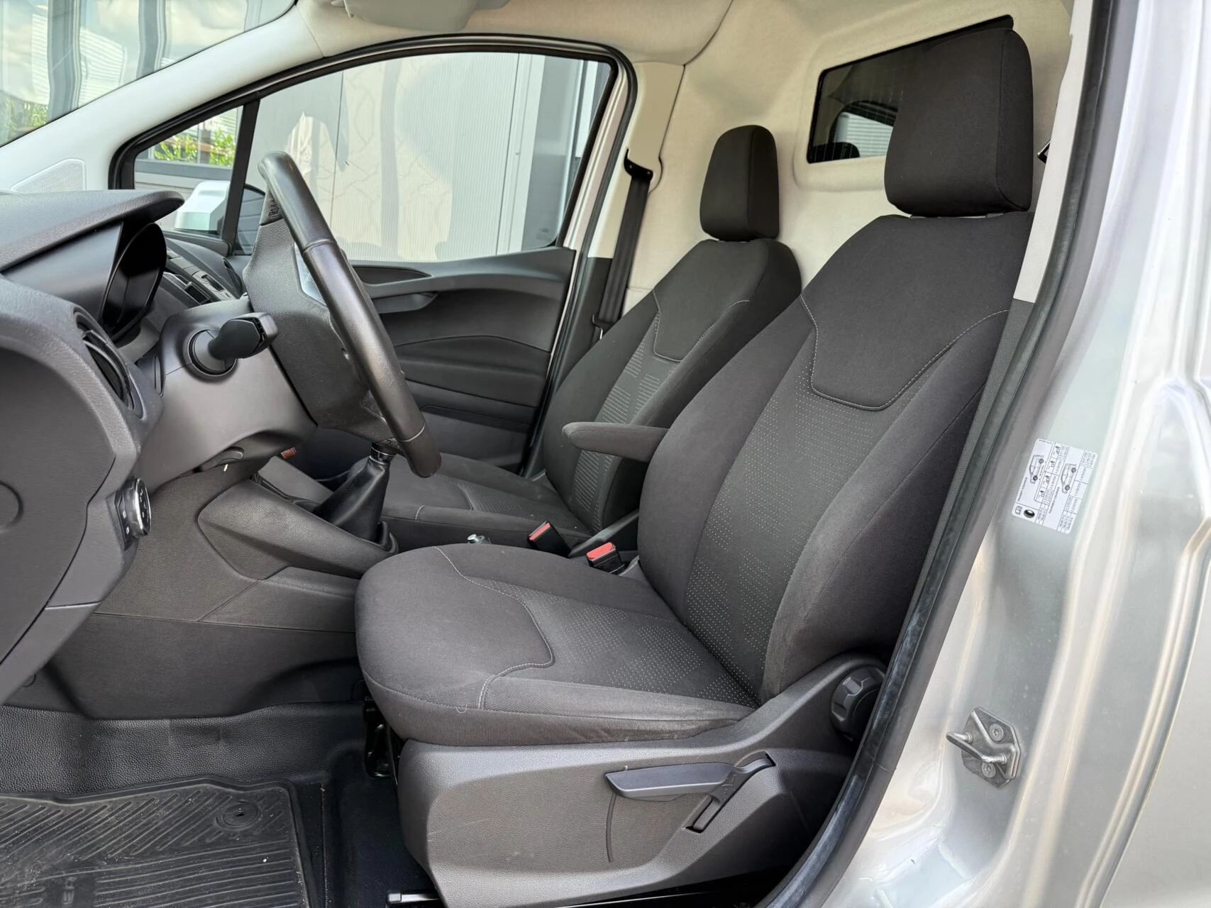 Hoofdafbeelding Ford Transit Courier