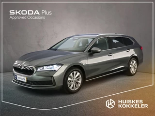 Hoofdafbeelding Škoda Superb Skoda Superb Combi First Edition 1.5 TSI PHEV 204pk DSG Automaat Trekhaak, Adaptive cruise control, 360 camera, Achteruitrijcamera, Elektrische achterklep, Navigatie