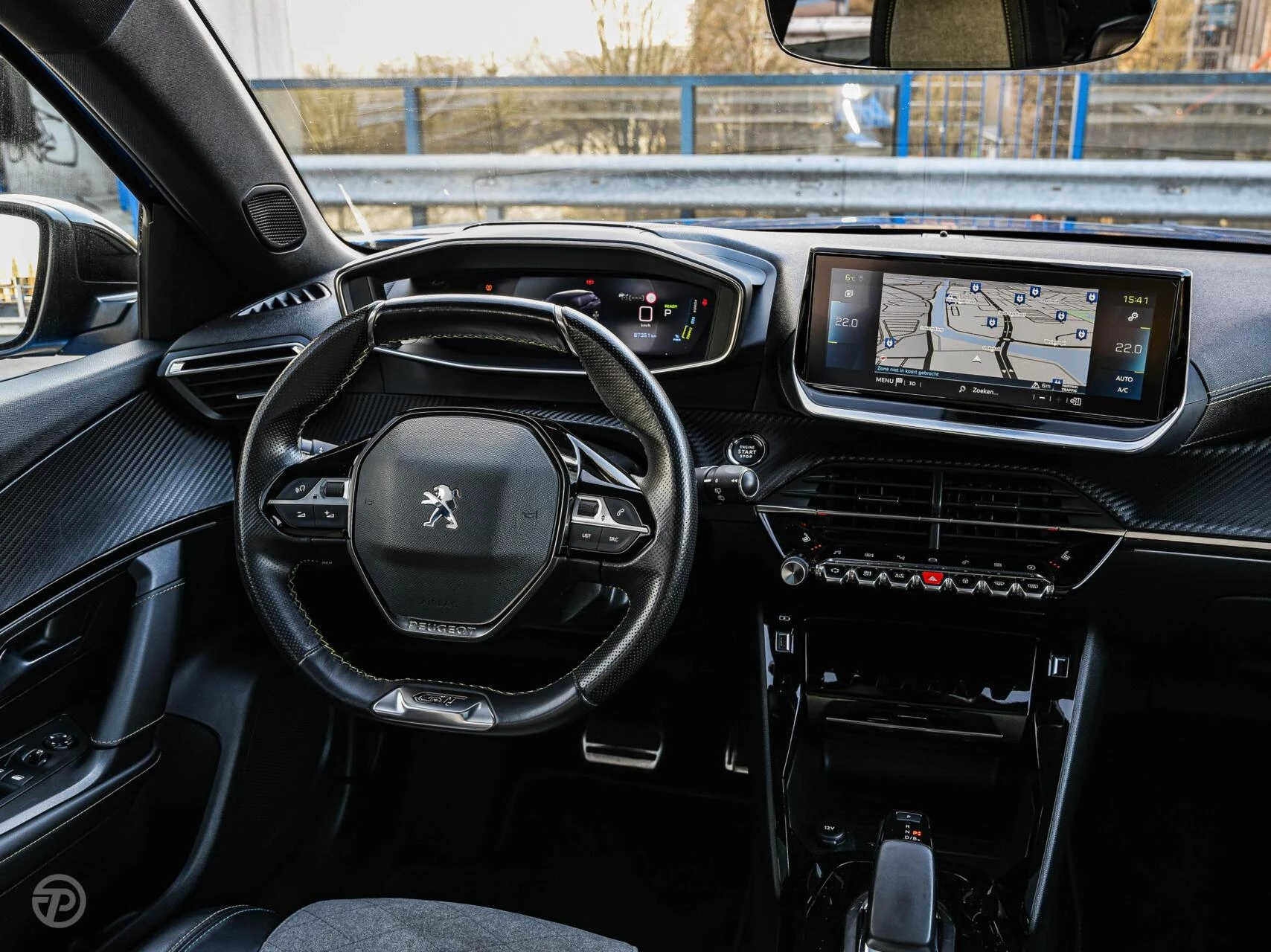 Hoofdafbeelding Peugeot e-2008