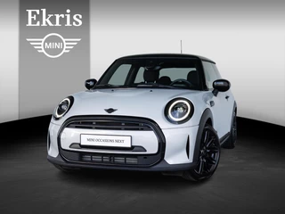 MINI 3-deurs Cooper Aut. Camden + 17 inch LM Tentacle Spoke black + Classic Uitvoering