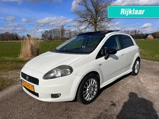Hoofdafbeelding Fiat Punto Fiat Punto 1.4 / AIRCO / PANORAMA / **EXPORT** / V-BAK BESCHADIGD!